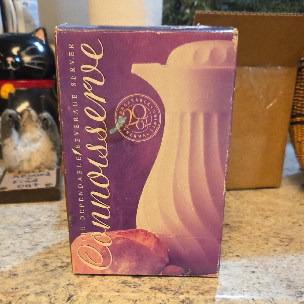NIB Connoisserve 20oz